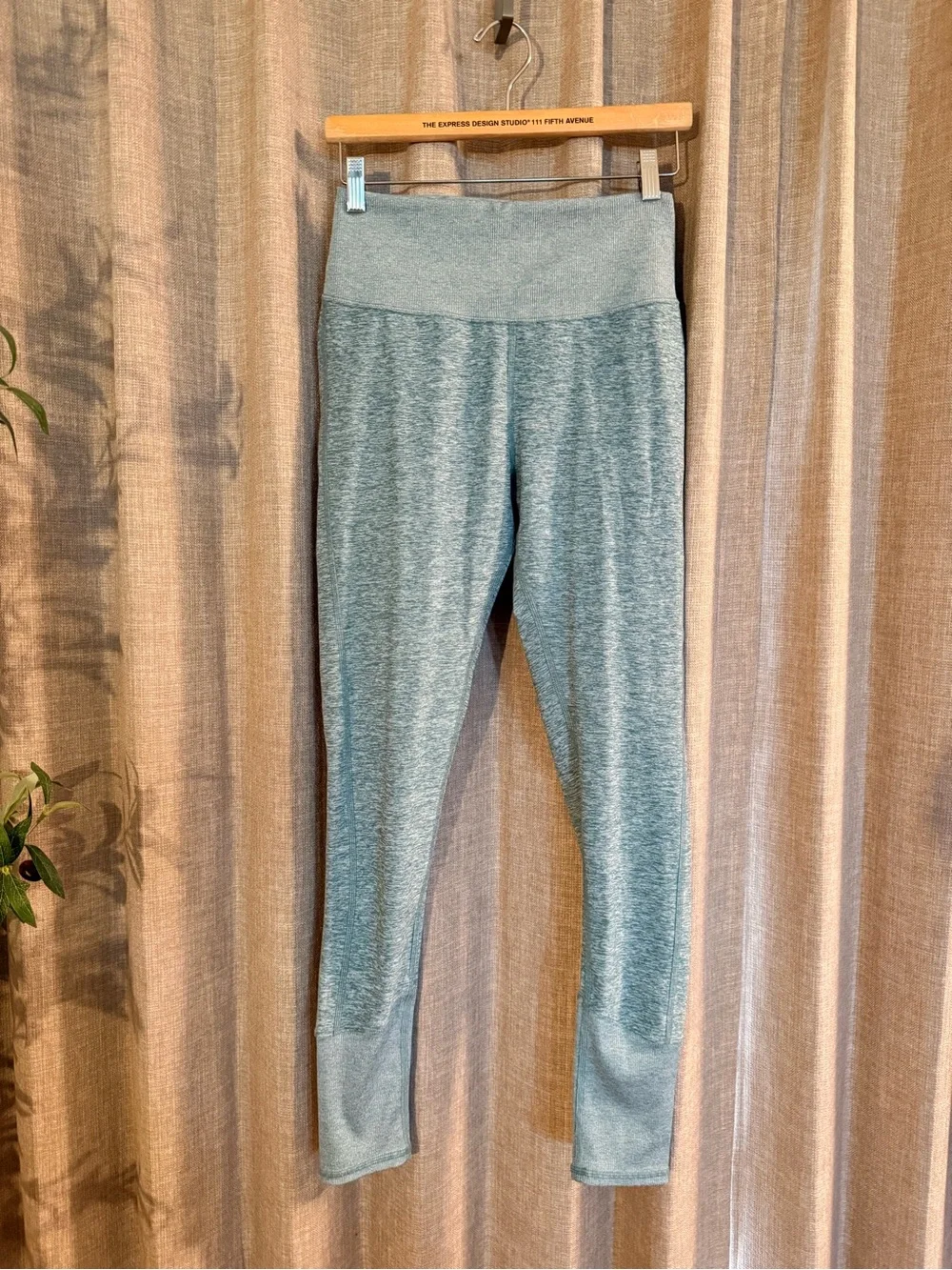 ALO Yoga Alosoft Lounge Leggings Seagrass Large High Waist Ribbed